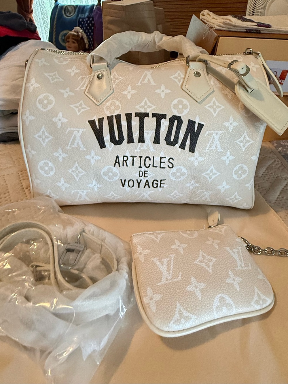 Fashionable Voyager Speedy 30 with defects‼️
Please Read Description